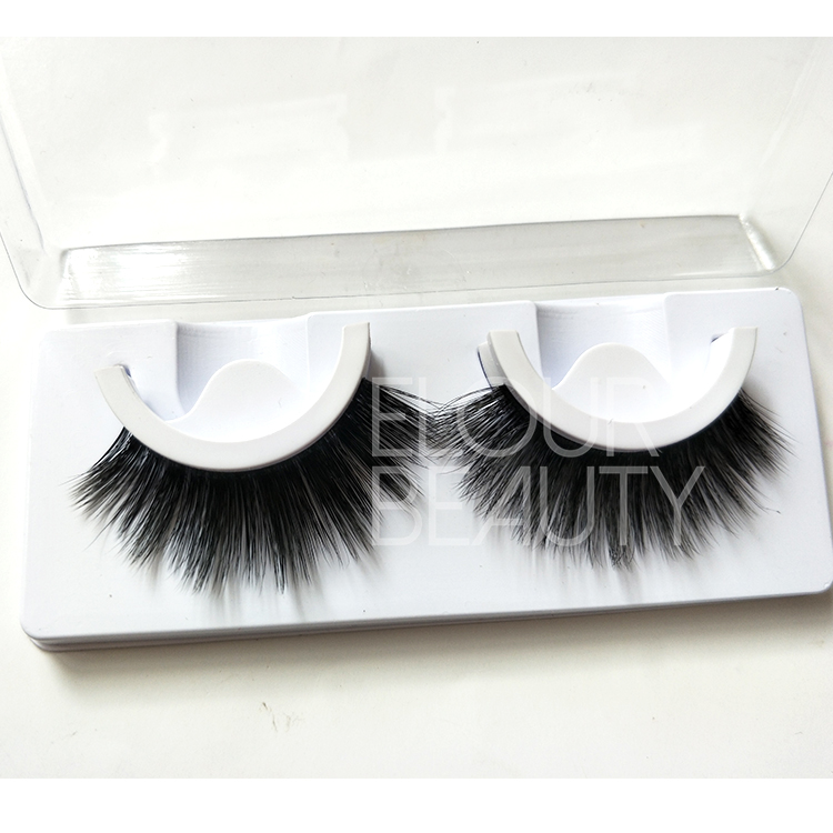 wholesale self-adhesive lashes China.jpg